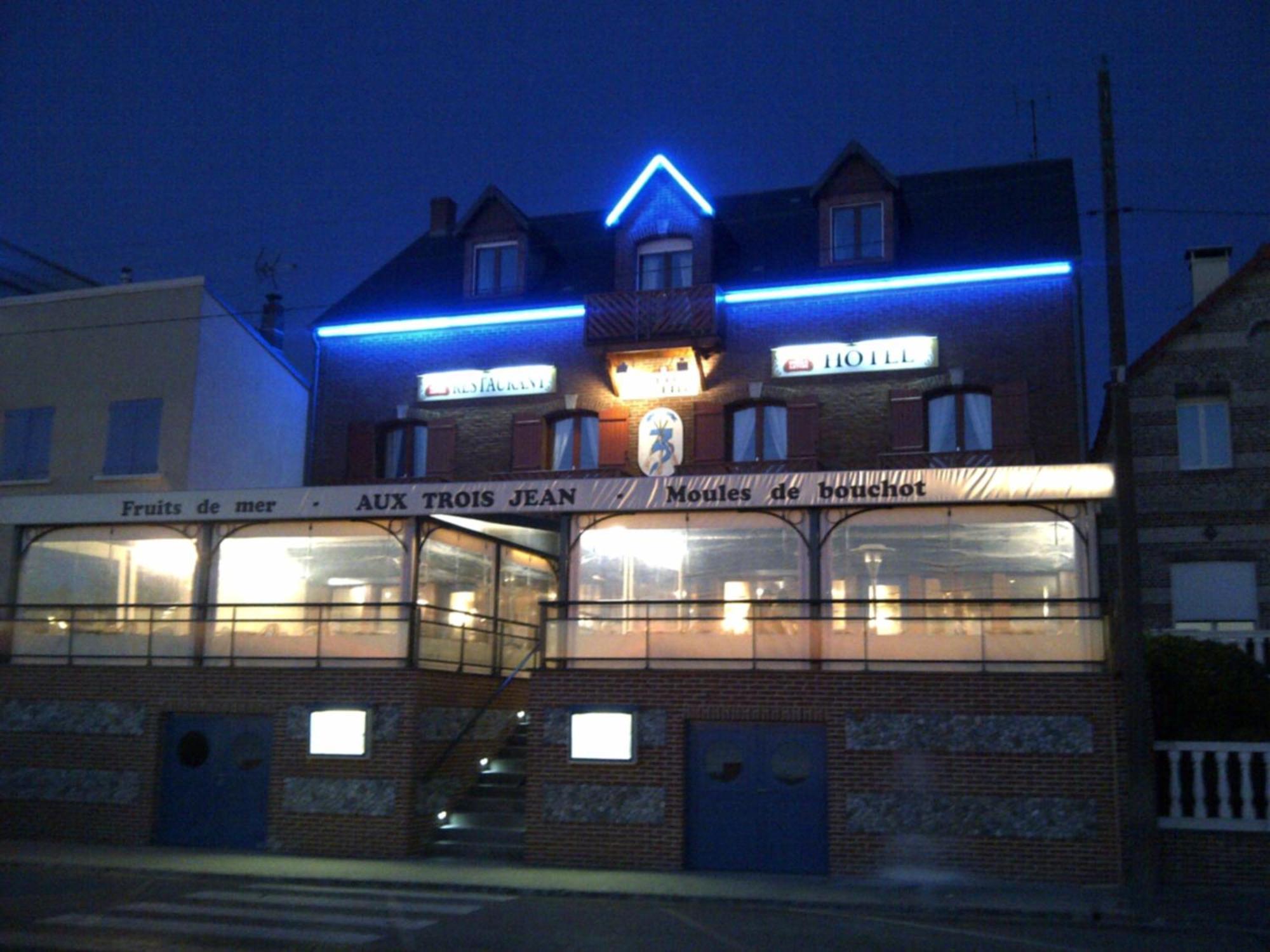 Aux Trois Jean Hotel Le Crotoy Exterior photo