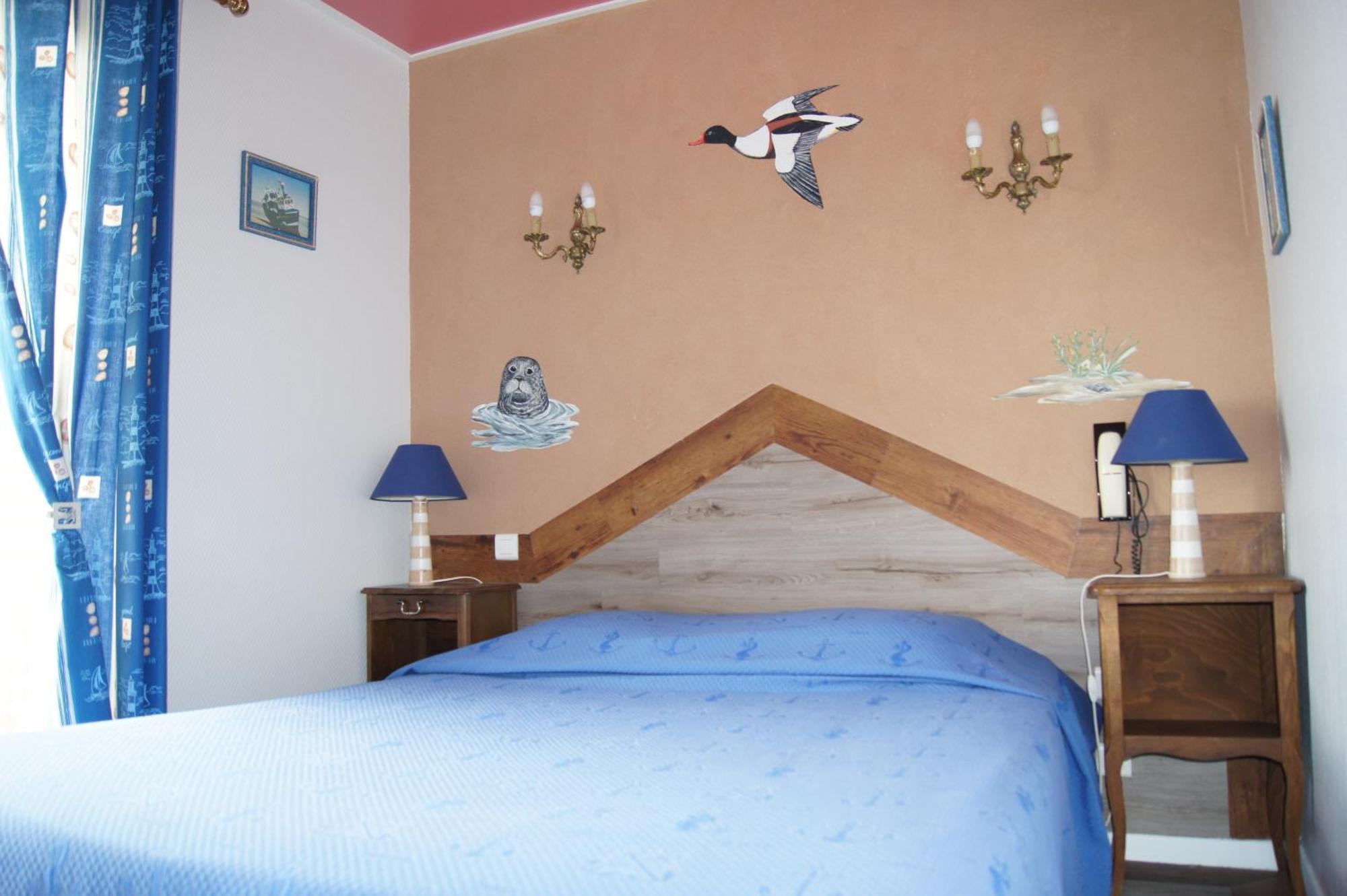 Aux Trois Jean Hotel Le Crotoy Exterior photo